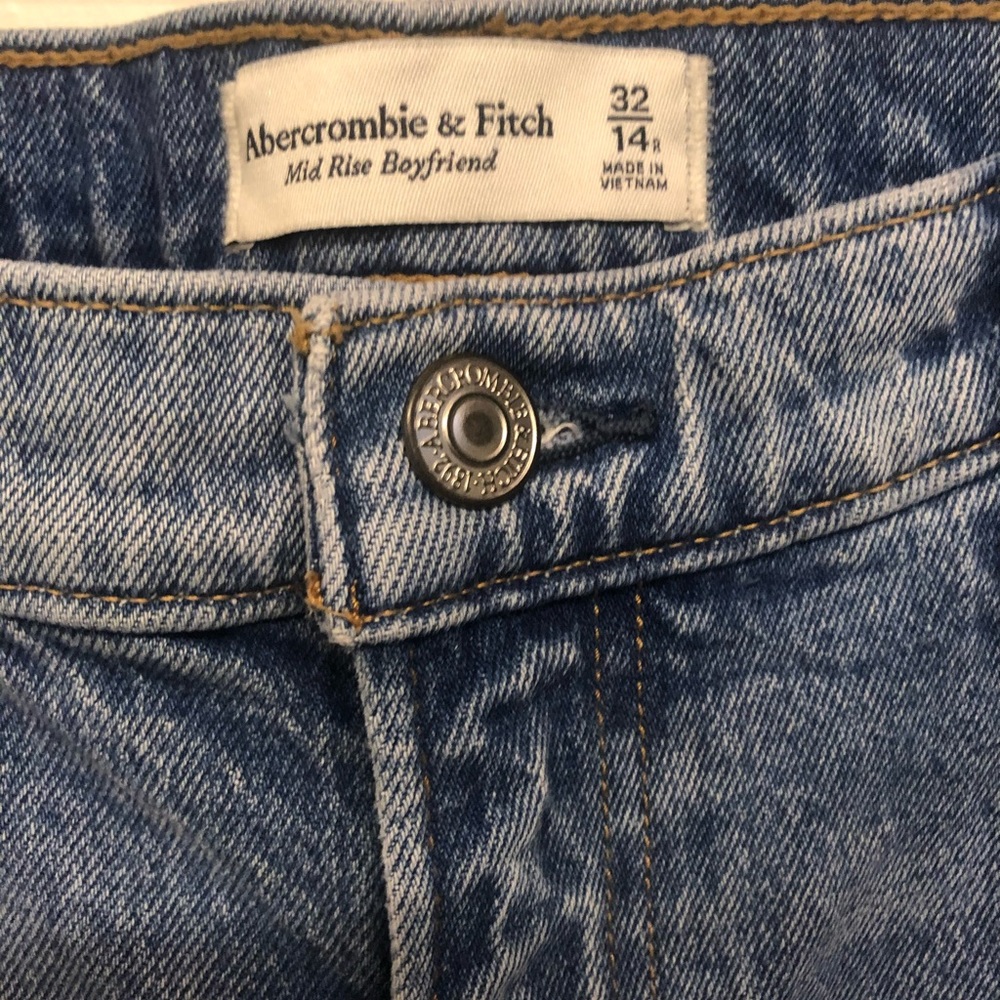 abercrombie & fitch mid rise boyfriend jeans